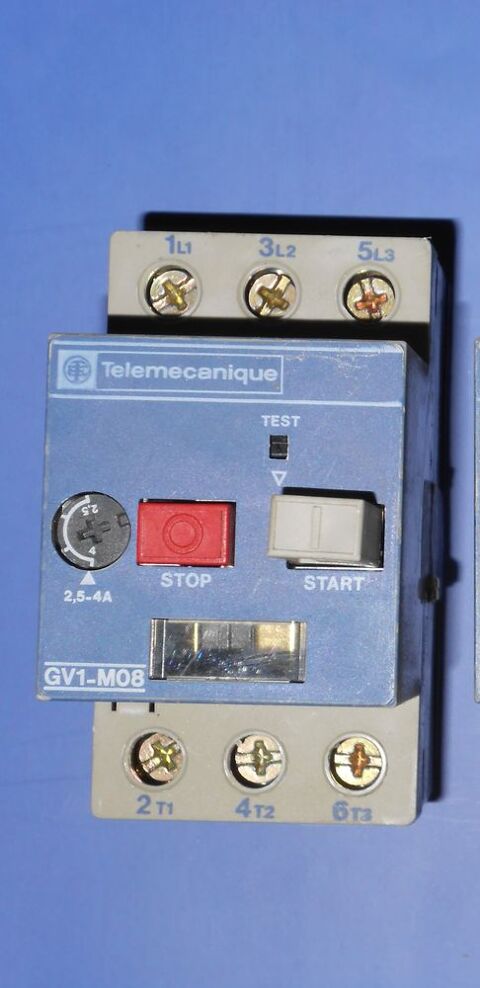 DISJONCTEUR TETRAPOLAIRE  GV1 M08 (93)
25 Vendôme (41)