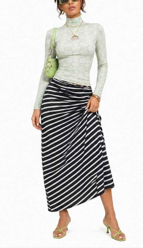 pull col roulé chup chups 15 Brie-Comte-Robert (77)