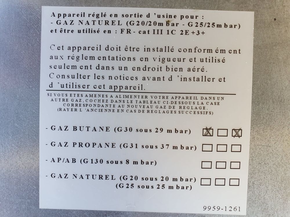Plaque de cuisson mixte Sauter gaz et &eacute;lectrique Electroménager