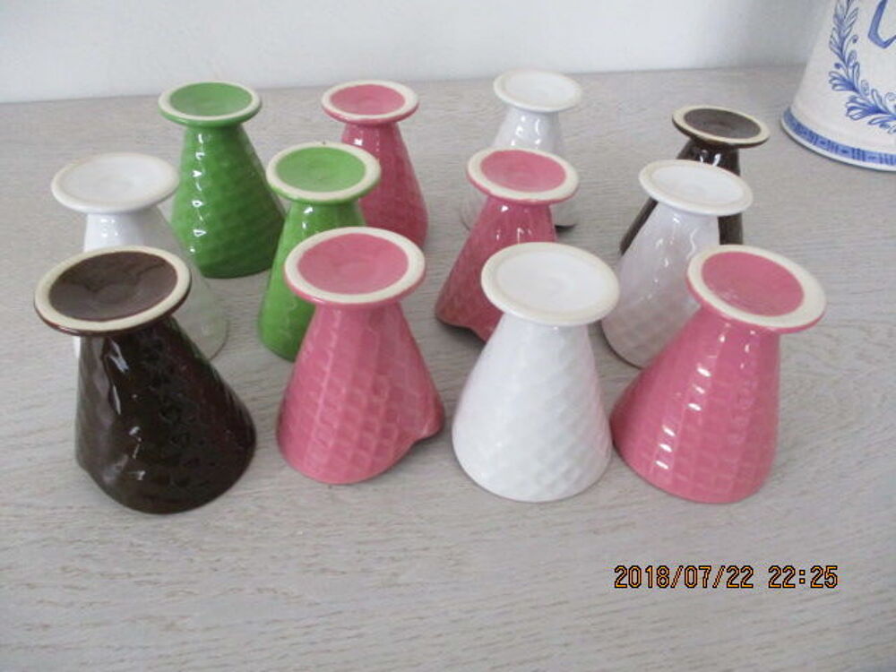 Douze petits cornets &agrave; glace Décoration