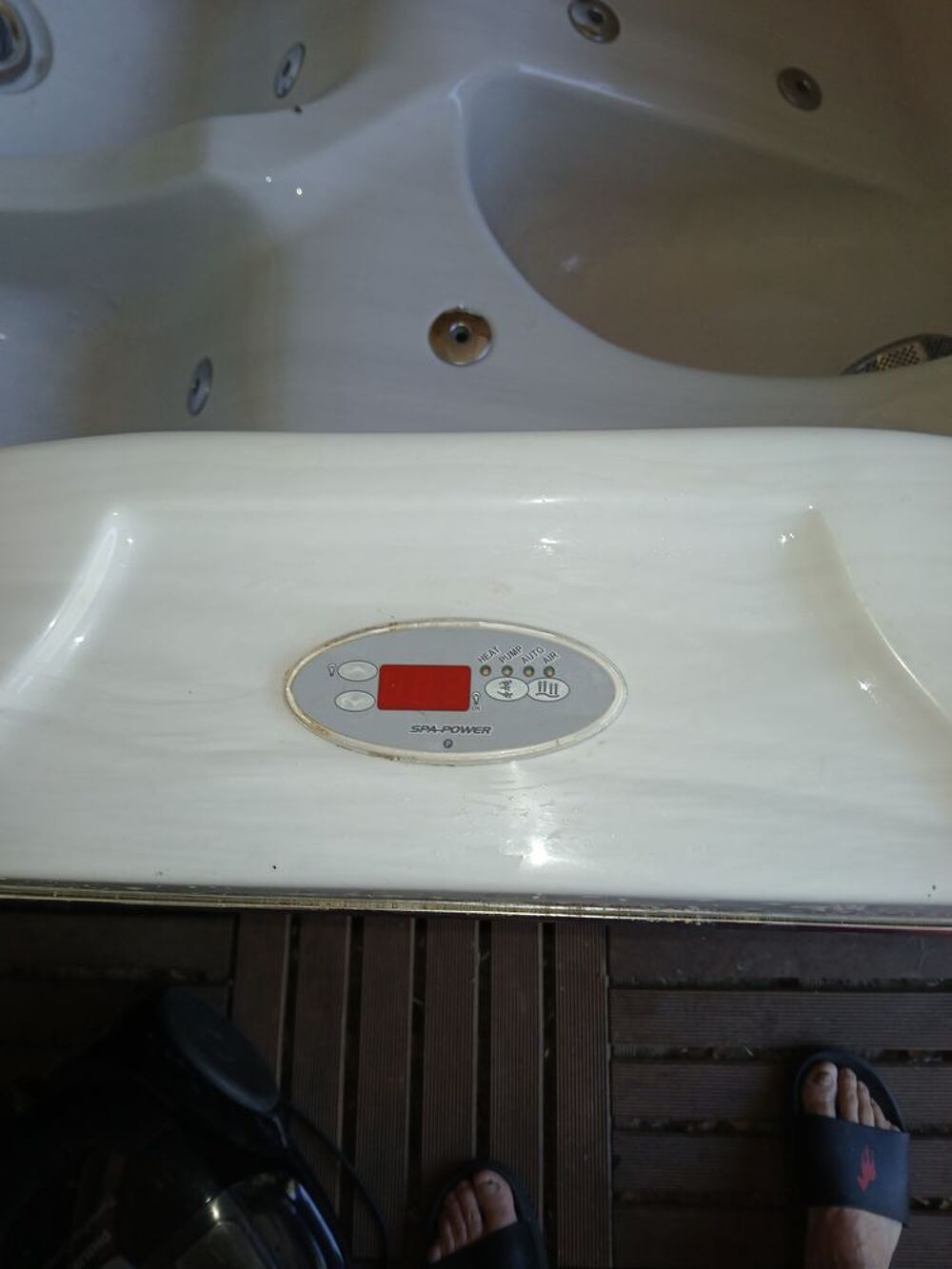 jacuzzi ext&eacute;rieur pour terrasse Jardin