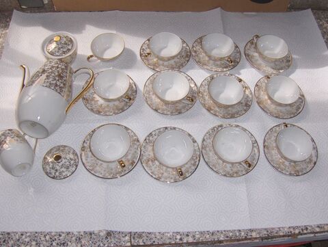 Service � caf� en porcelaine
20 Sauchy-Cauchy (62)