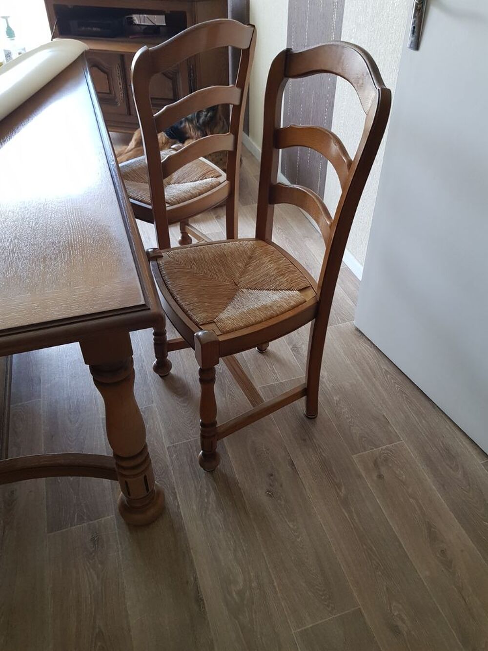 meuble de salle &agrave; manger, table,4 chaises ch&ecirc;ne massif Meubles