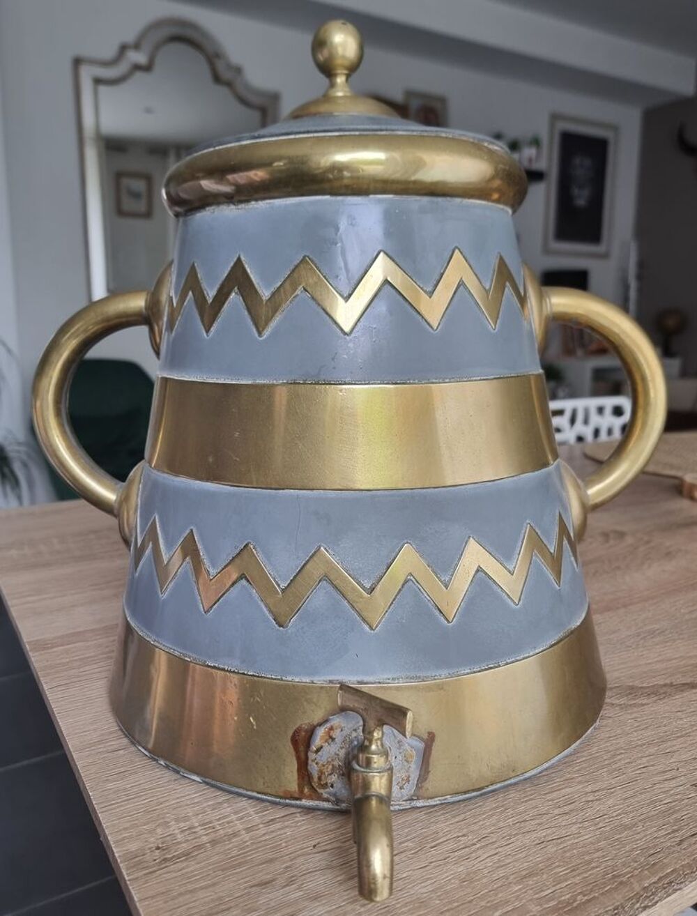 Distributeur de boisson ancien design ann&eacute;e 1950/1960 Décoration