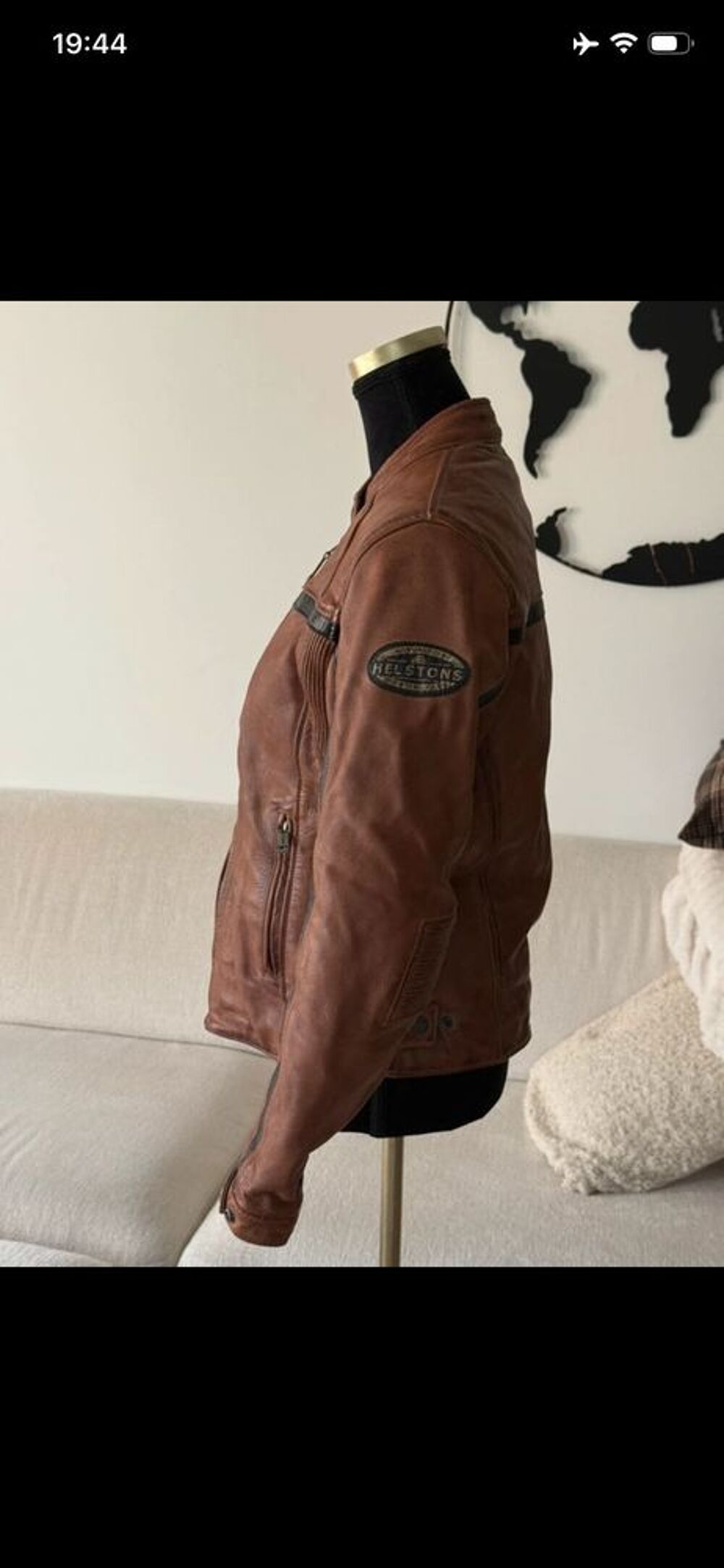 Magnifique blouson de motard pour femme de la c&eacute;l&egrave;bre marque haut de gamme Helstons. Vêtements