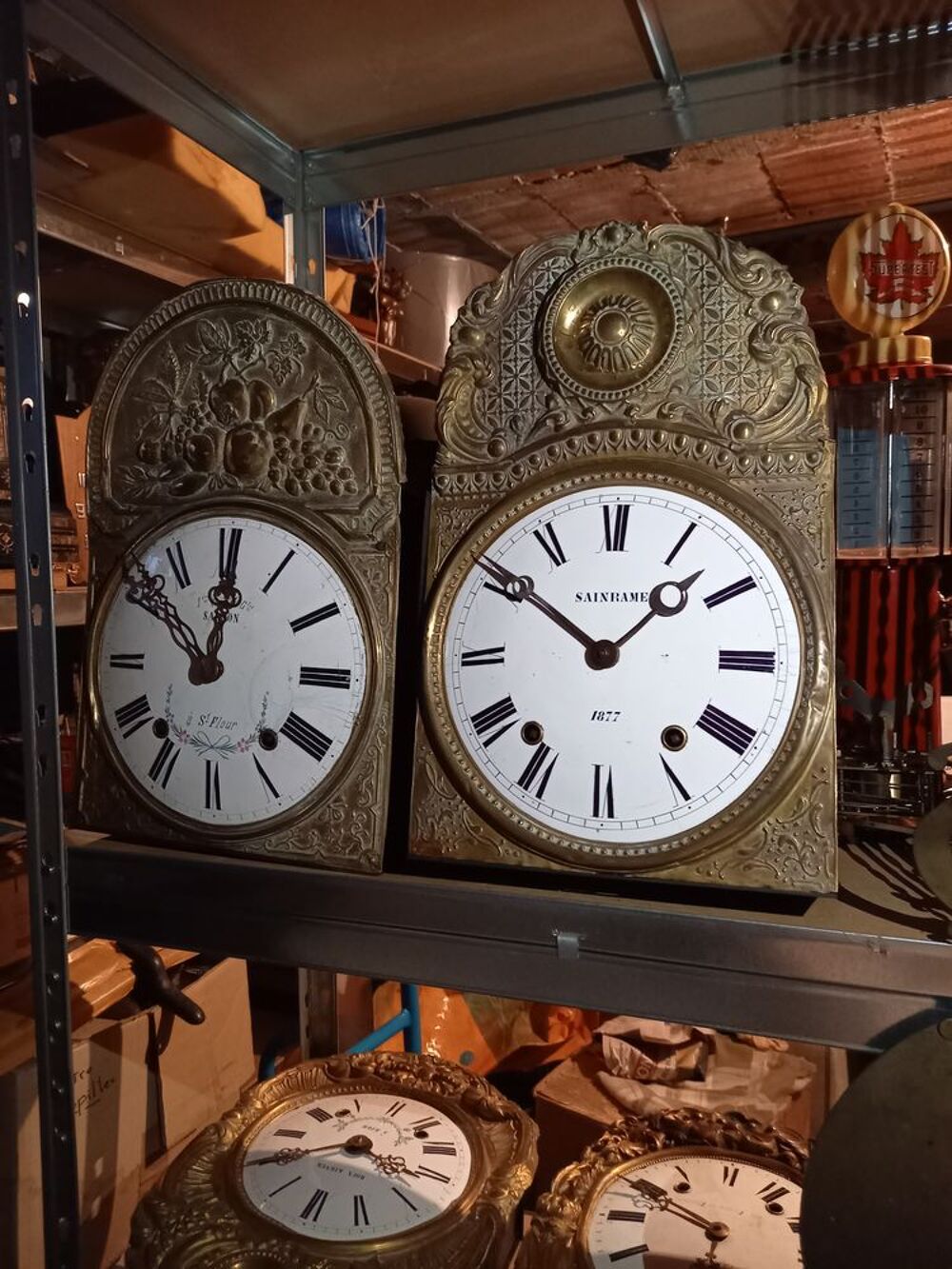 MOUVEMENT DE PENDULES COMTOISES Décoration