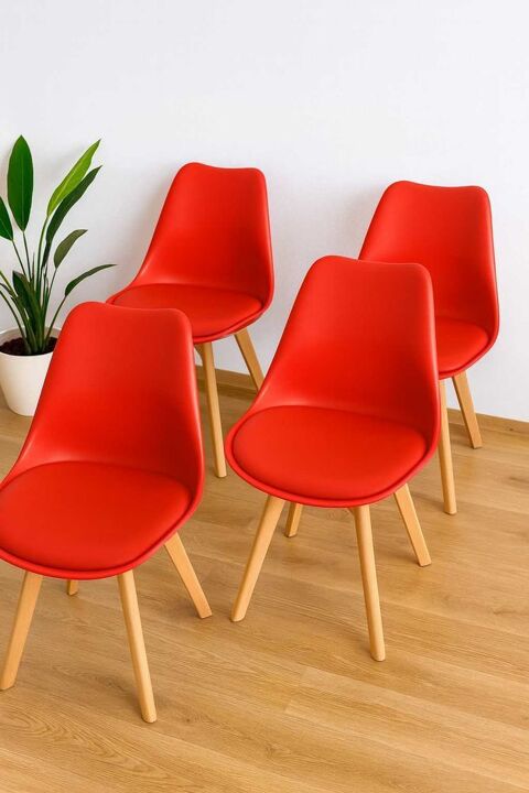 Chaises scandinaves lot de 4 rouges Ensisheim (68)