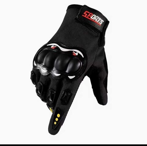 Pi&egrave;ces et &eacute;quipements Moto - Scooter - Quad Casques - v&ecirc;tements moto  occasion La Seyne-sur-Mer 83500