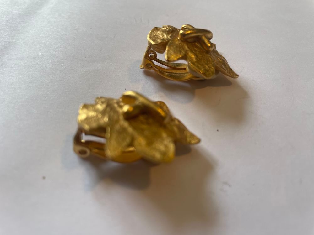 BO Boucles d'Oreilles dor&eacute;e &eacute;toile croisillon ANTIGONA Bijoux et montres