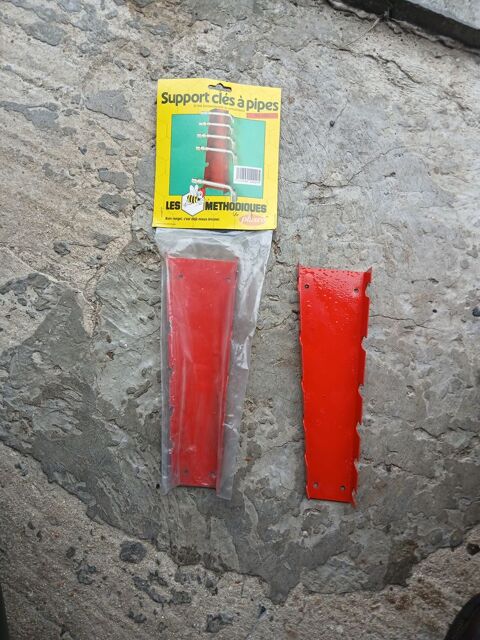  2   SUPPORTS  DE CLES A PIPES 15 Breuil-le-Sec (60)