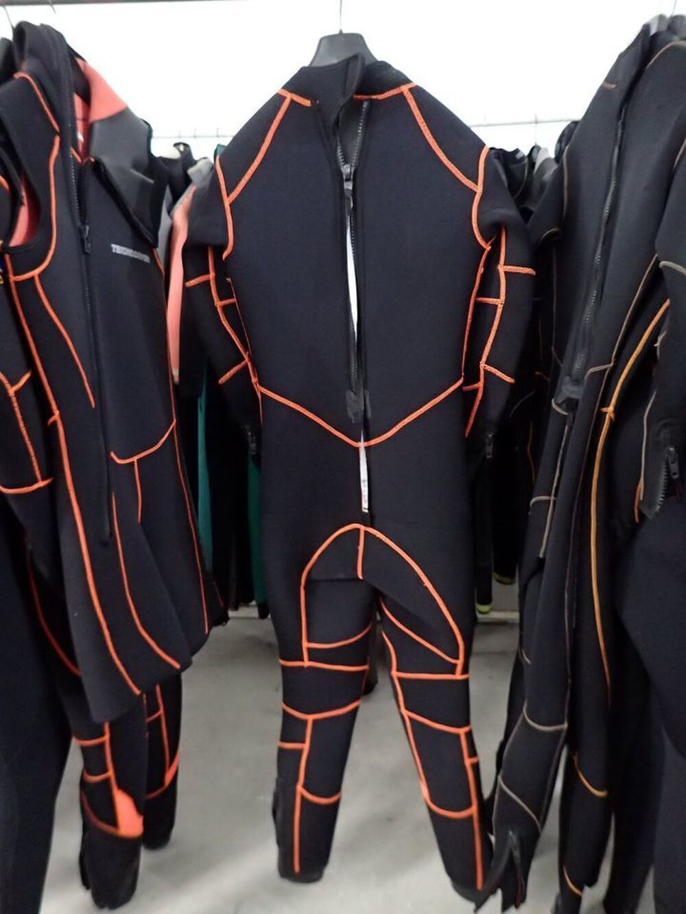 1 monopi&egrave;ce TEKNODIVER 3mm &eacute;tat NEUVE taille XXXL Homme Sports