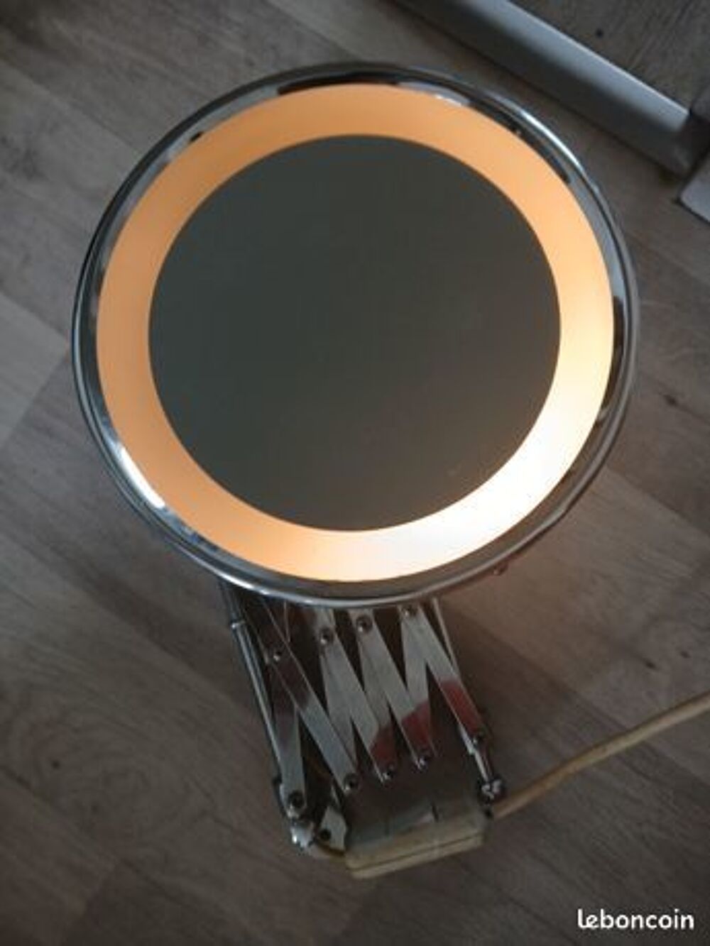 Lampe miroir loupe Décoration