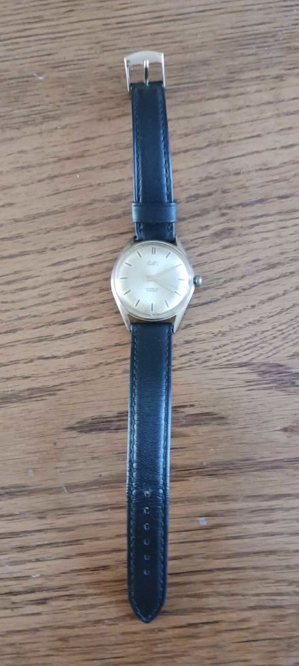 380 sur paruvendu Bijoux et montres
