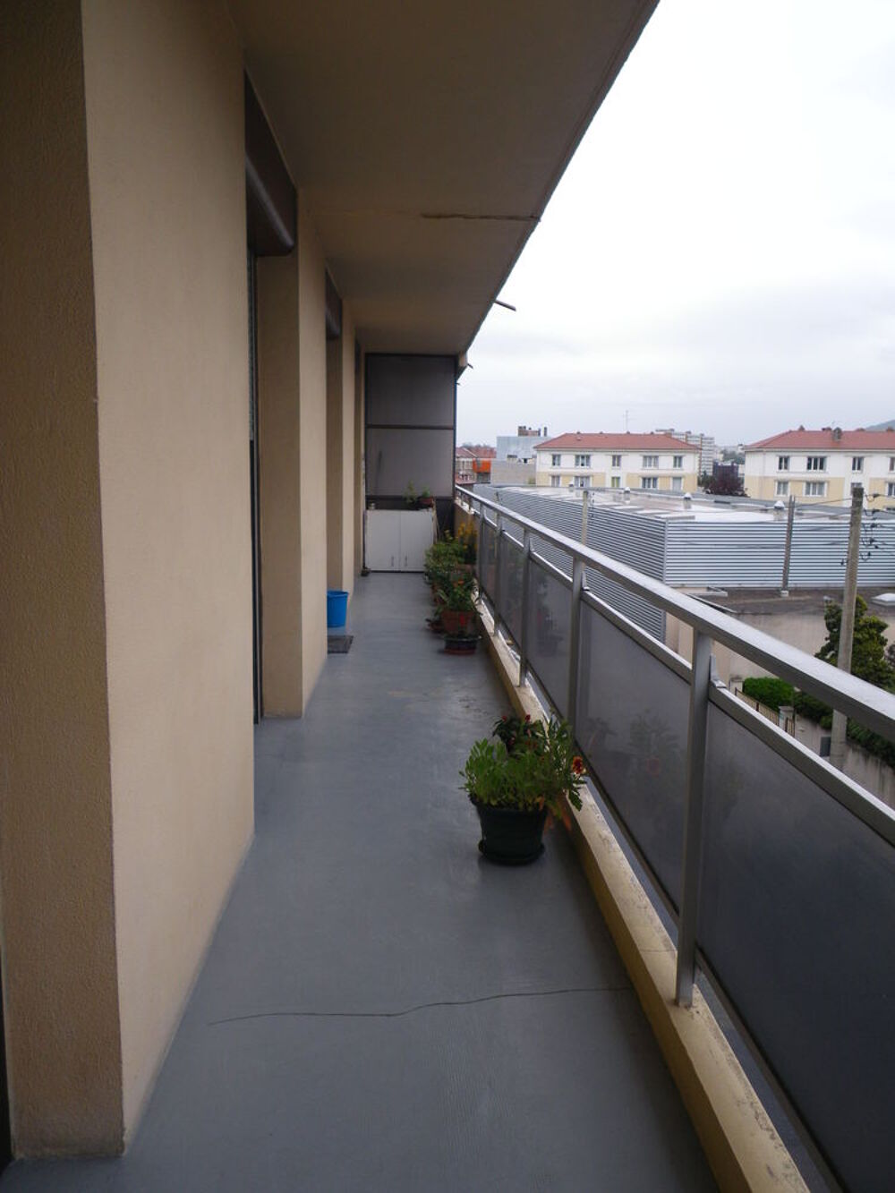Appartement 4 pièces 81 m² · à Saint-Étienne · 81 m² · 110 000 €