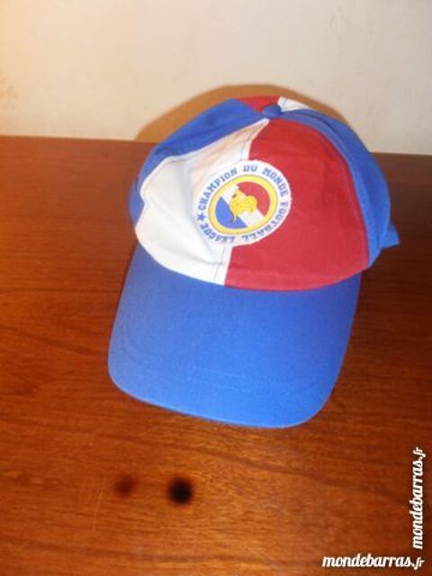 Casquette tricolore (70) 3 Tours (37)