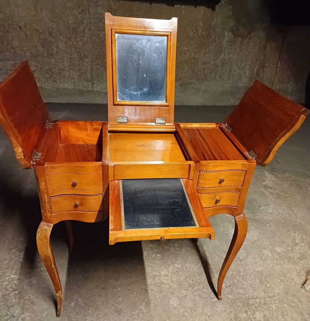 Coiffeuse style louis XV Meubles