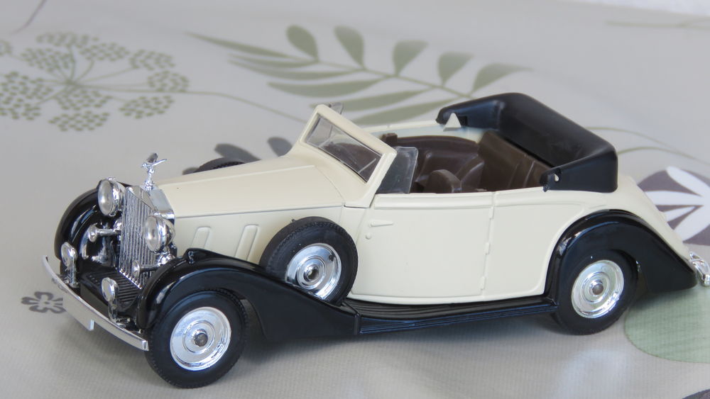 Voiture miniature Rolls Royce 