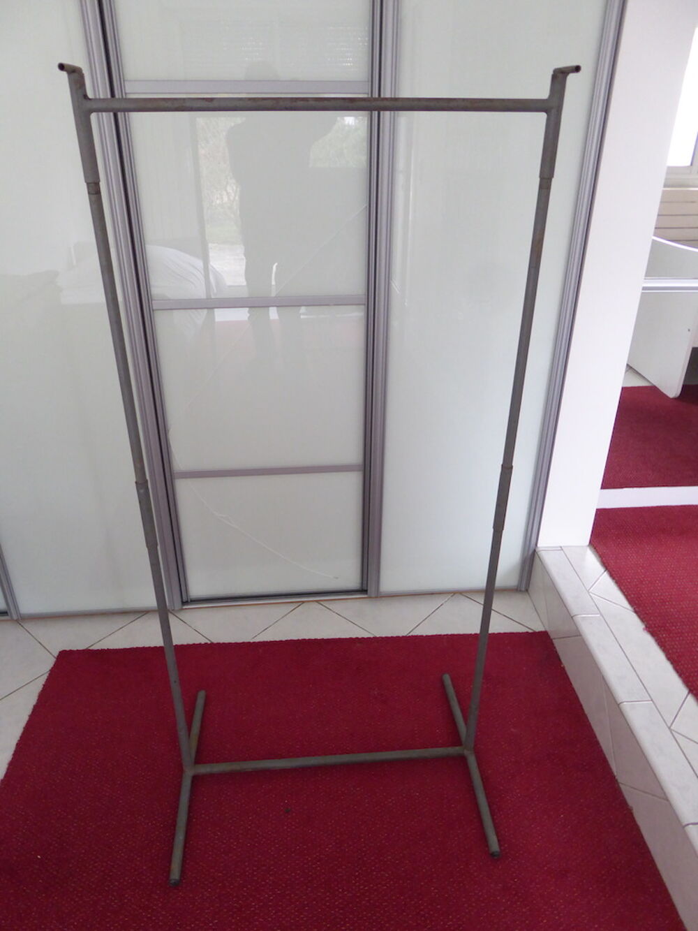 Stoyak, porte v&ecirc;tements triple	 Meubles