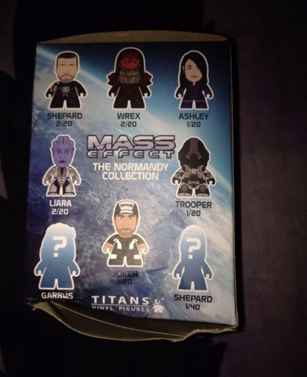 Figurine Myst&egrave;re Titans Vinyl Mass Effect The Normandy Colle 