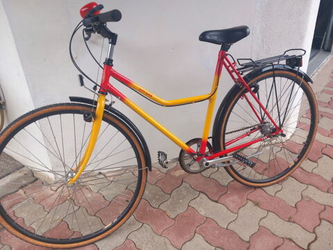 de 2 vélos. Etat neuf. CITY BIKE 280 Sarrebourg (57)