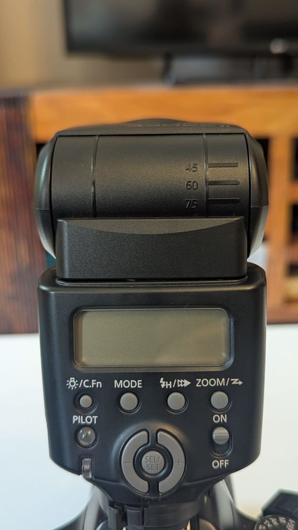 Pack photo Canon EOS 450D + 2 objectifs, flash, sac Photos/Video/TV