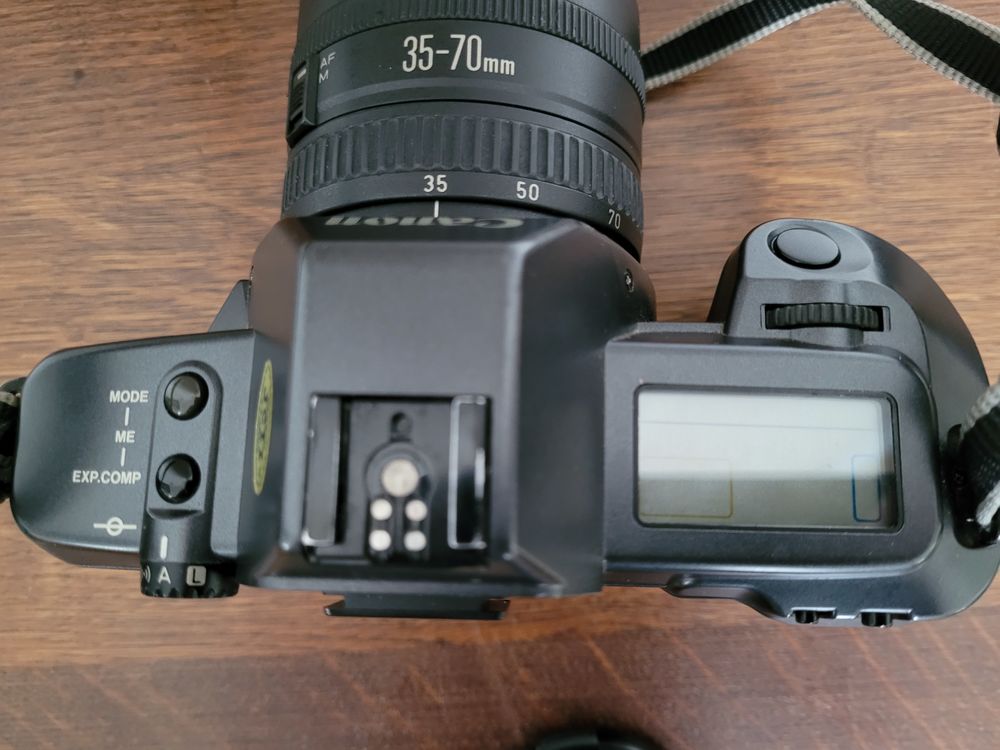 Appareil photo r&eacute;flex argentique Canon EOS 600 + 1 objectif Photos/Video/TV