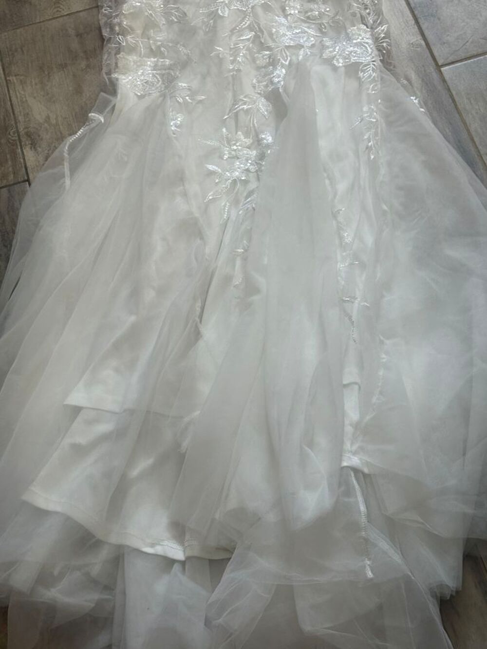 Robe blanche de mari&eacute;e Vêtements