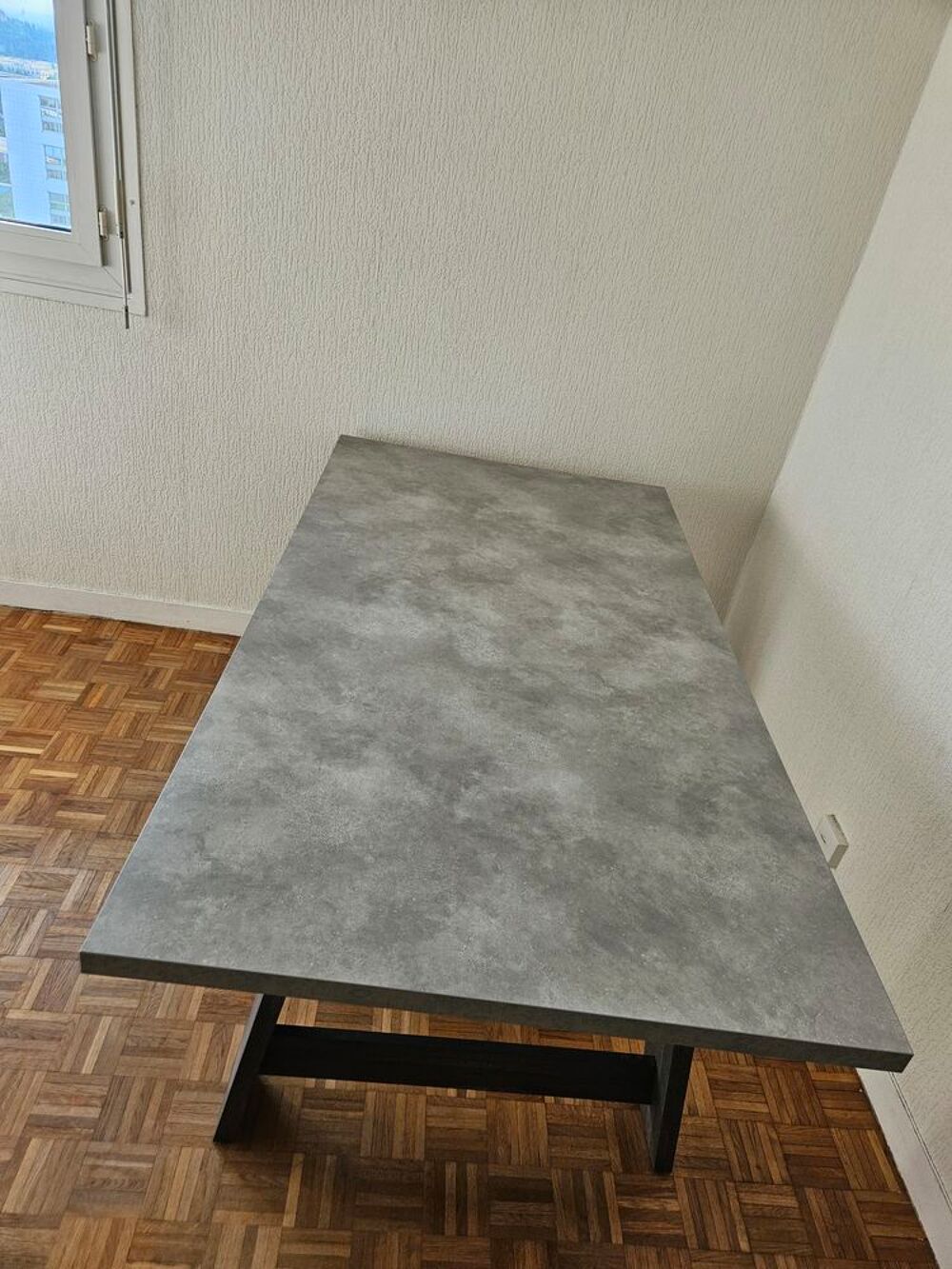 Table &agrave; manger 185x100 cm grise Meubles