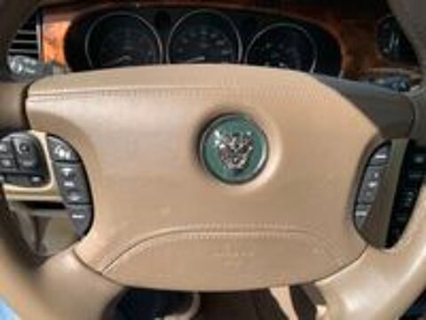 XJ 6 XJ6 V6 2.7 D - 207 Bi-Turbo Executive A 2006 occasion 59310 Auchy-lez-Orchies