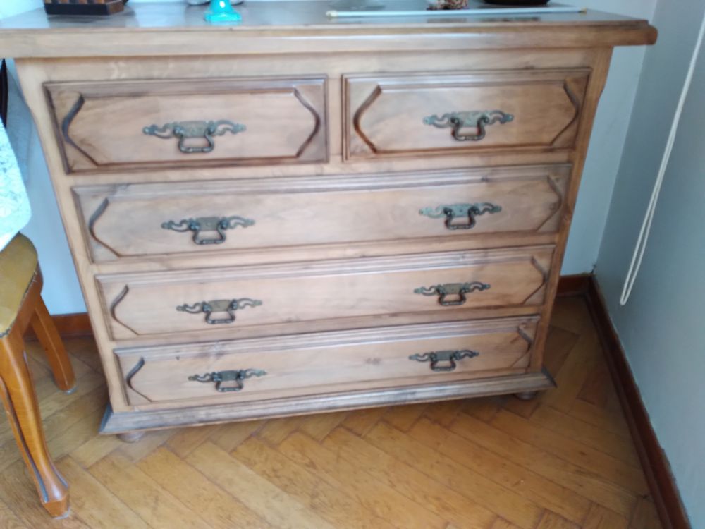 Belle commode Meubles