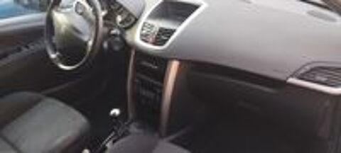 207 1.4 VTi 16V 95ch Premium 2008 occasion 83130 La Garde
