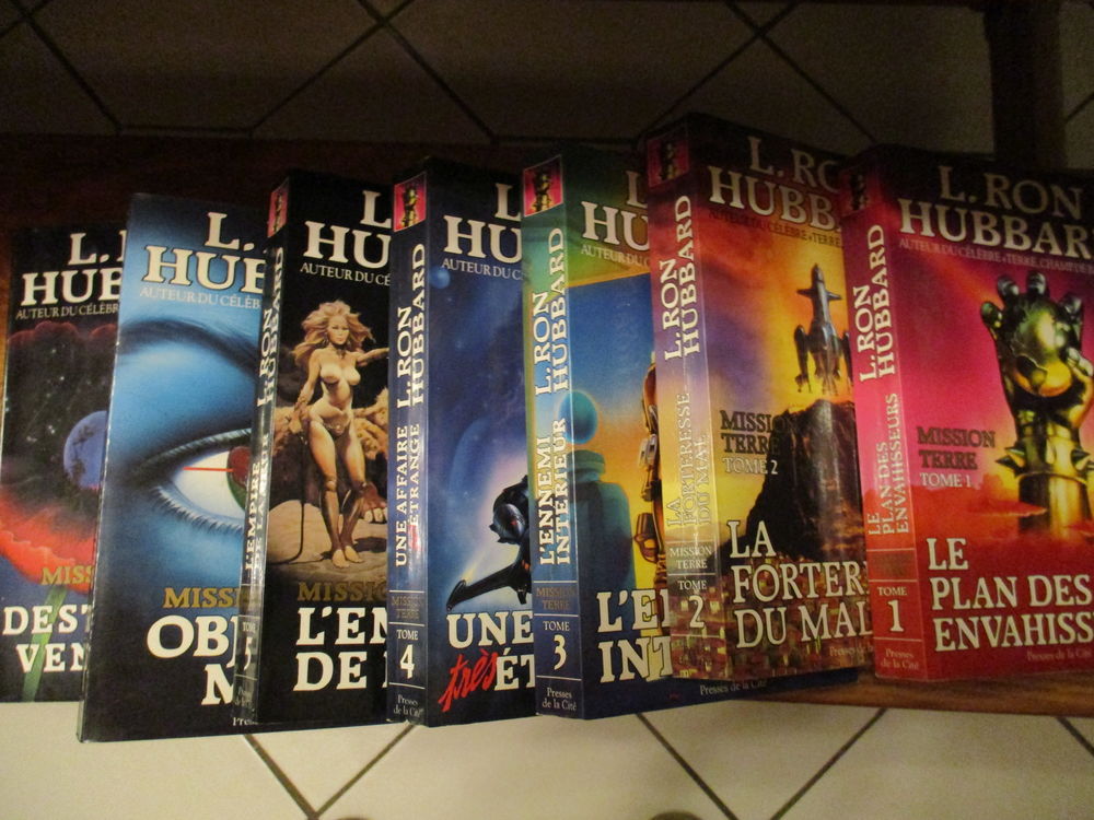 Ron Hubbard : 7 volumes Livres et BD