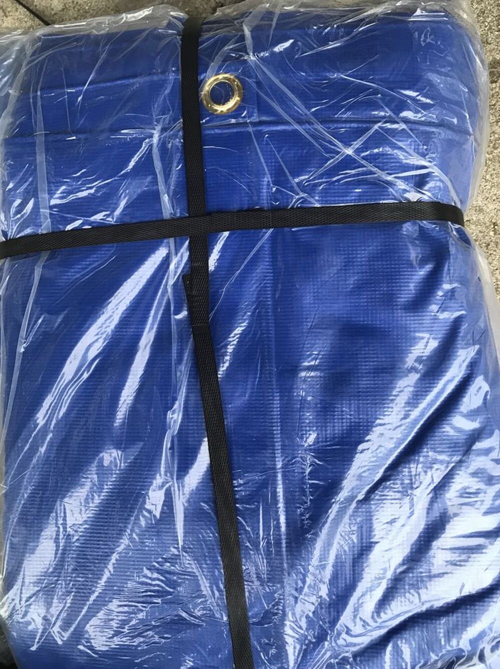 B&acirc;che lourde PVC 550 de 6.00mx8.00m de couleur bleue. Bricolage