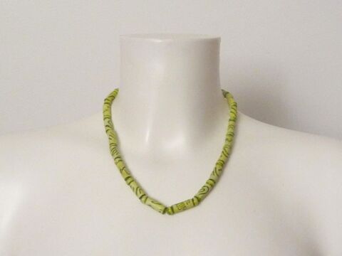 Collier Vert Pastel- Cuba- Neuf 5 Paris 15 (75)