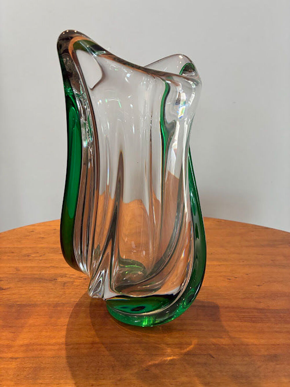 Grand vase torsad&eacute; cristal Saint-Louis sign&eacute; Décoration