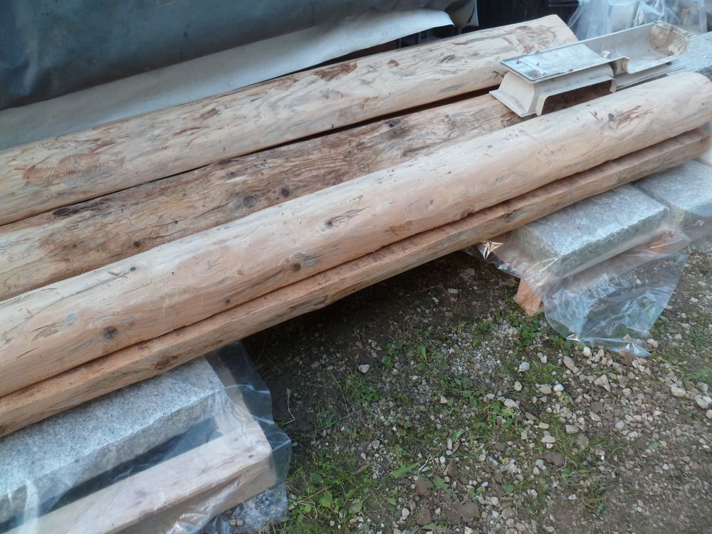 Poutres sapins, vieux bois, demie rondes r&eacute;nov&eacute;es Bricolage