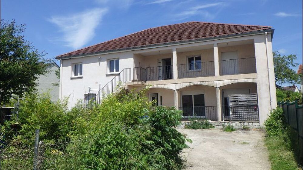 Location Appartement Très Grand appartement rez de chaussee Montchanin