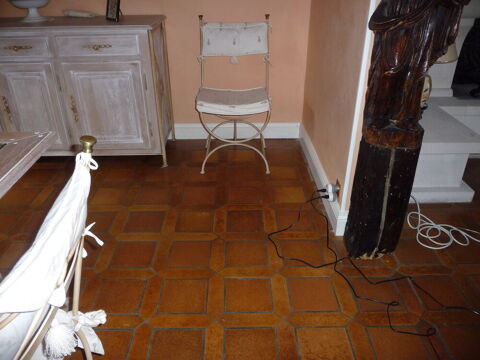 TABLE SALLE A MANGER ET CHAISES 0 Boissejour (63)
