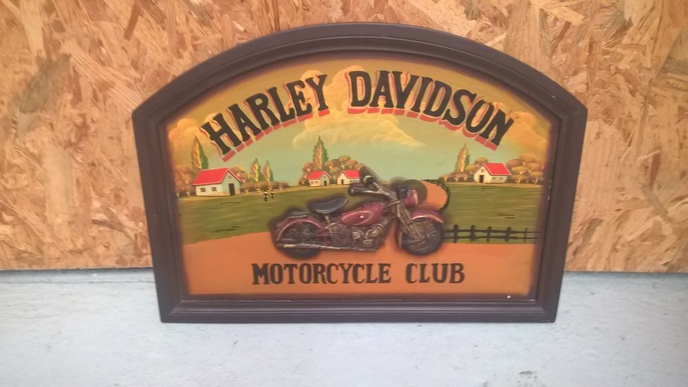 TABLEAU EN BOIS AVEC MOTIF HARLEY DAVIDSON
Décoration