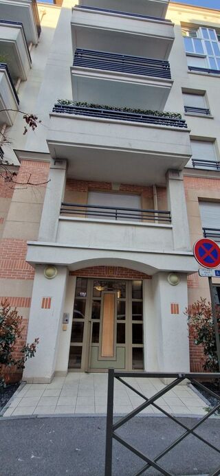  Appartement à louer 2 pièces 45 m² Rosny-sous-bois