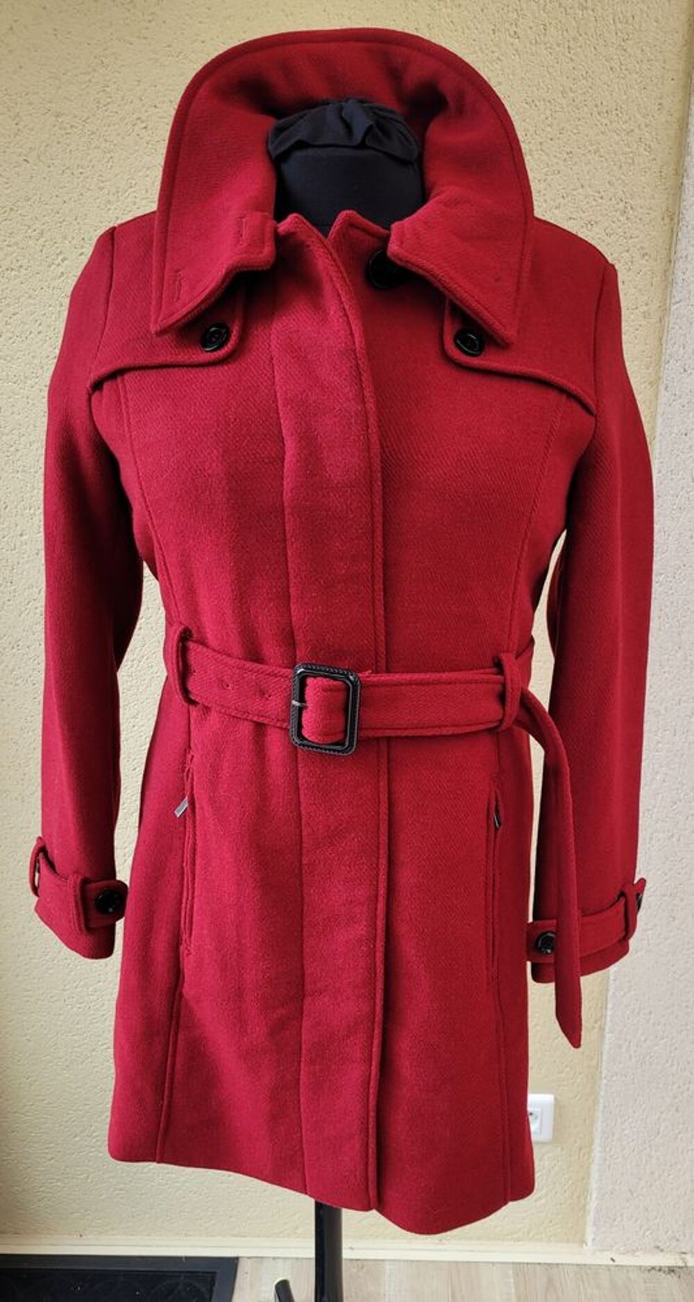 Manteau rouge Vêtements