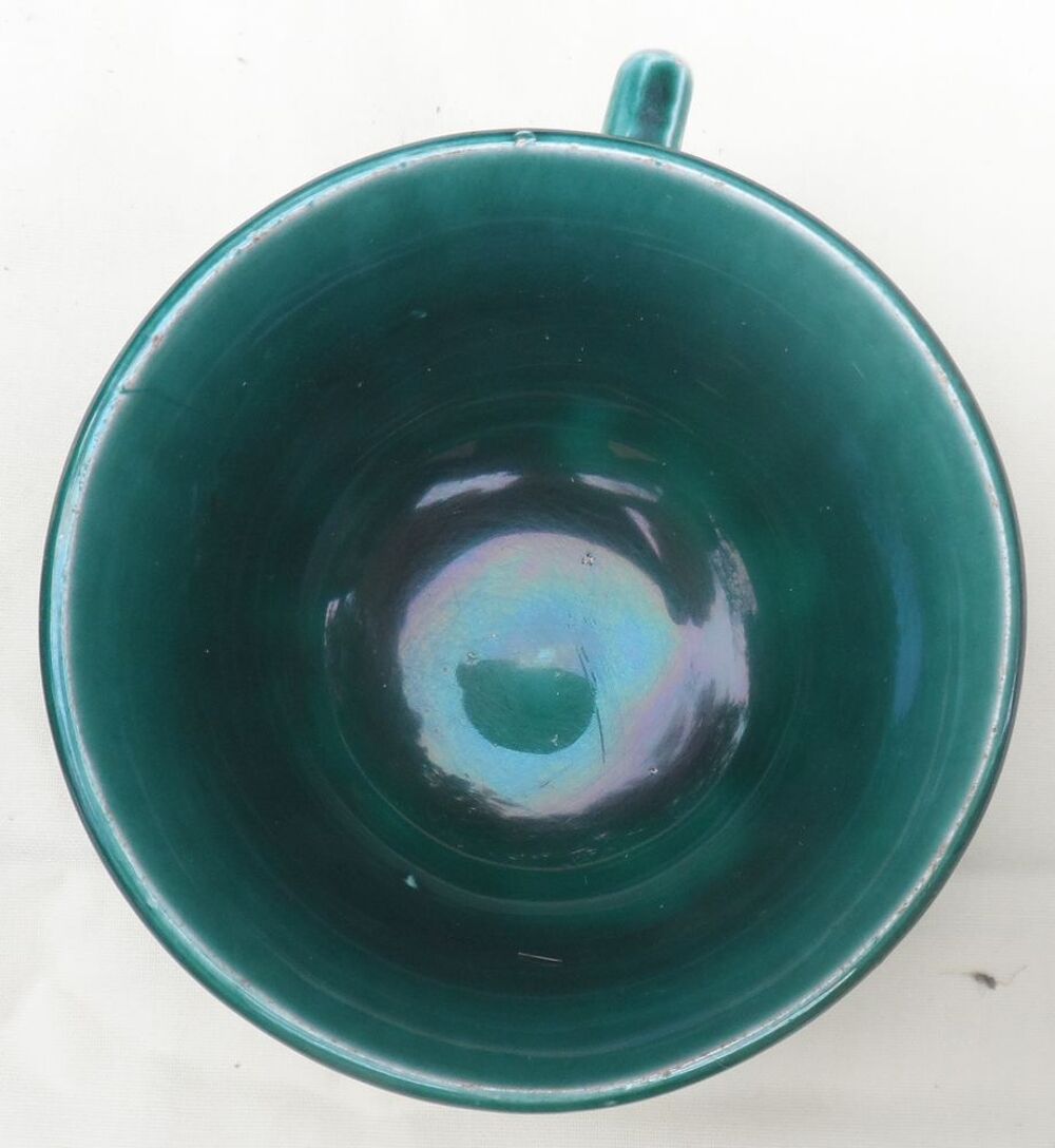 2 tasses et soutasse &agrave; caf&eacute; vertes
Cuisine