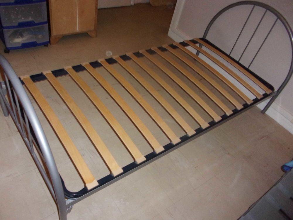 Lit acier gris 1 personne Meubles