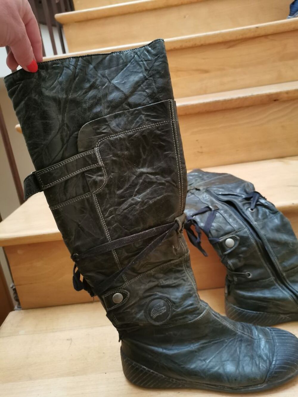 Bottes noires tr&egrave;s haute taille 38 marque Pataugas Chaussures