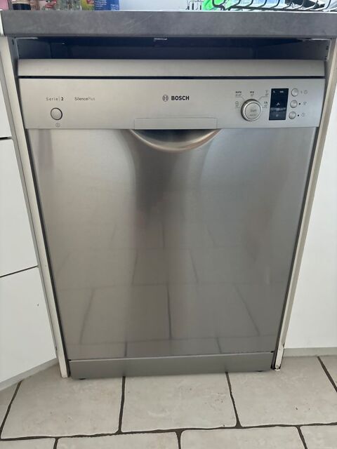 LAVE VAISSELLE BOSH ENCASTRABLE 200 Sains-en-Gohelle (62)