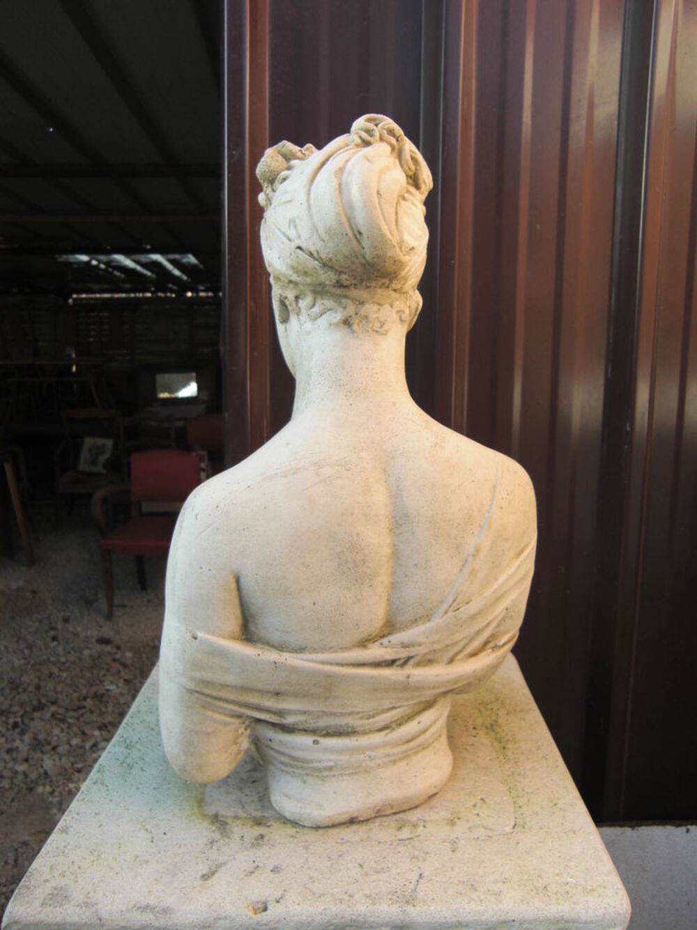 Statue Buste en pierre, Décoration