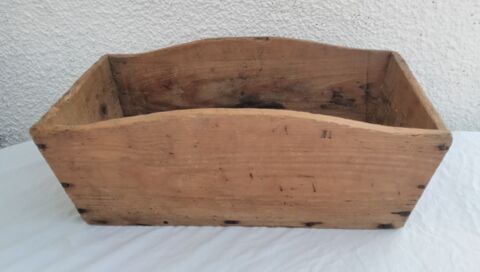Boite en bois. 40 Vierzon (18)