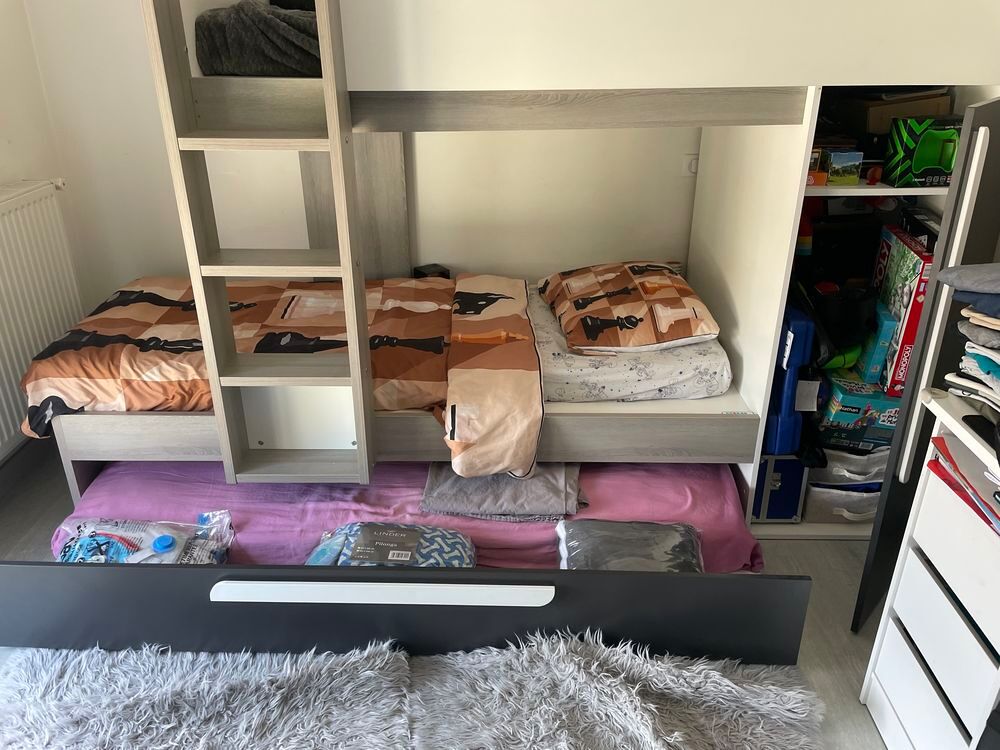 Lits superpos&eacute;s avec tiroir lit gigogne et rangement Mobilier enfants
