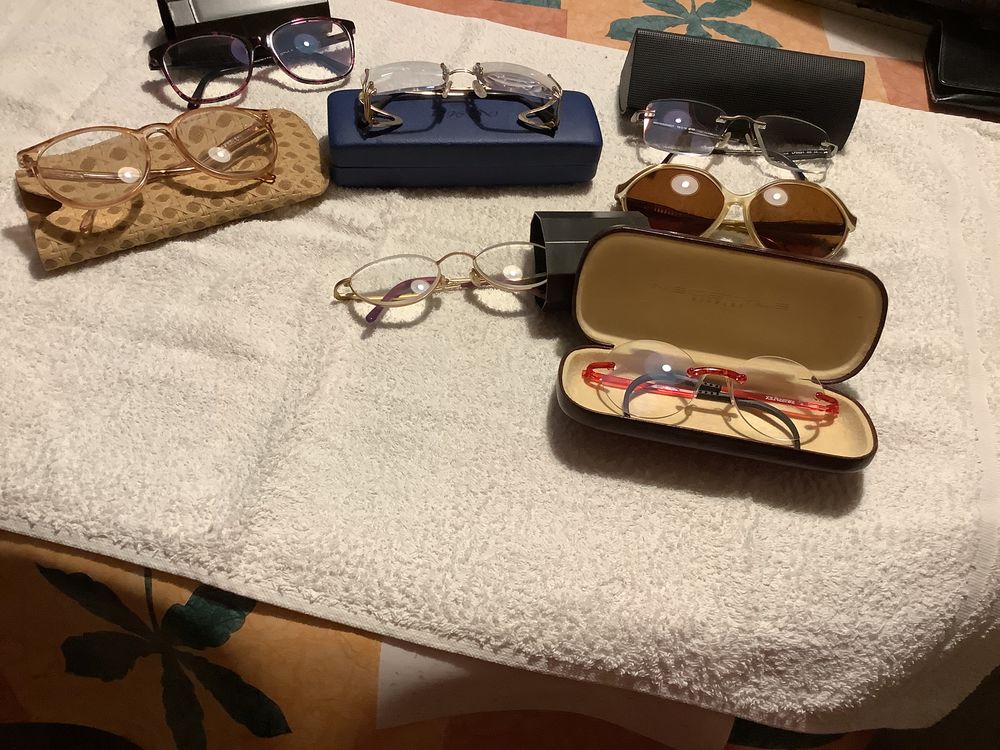 LOT de MONTURES de LUNETTES 
Photos/Video/TV