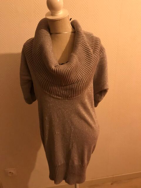 ROBE PULL Grise avec fils argent taille S/M 9 Saint-Genis-Laval (69)